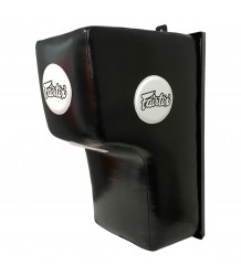 Fairtex Tarcza Ścienna Z Daszkiem UC1 