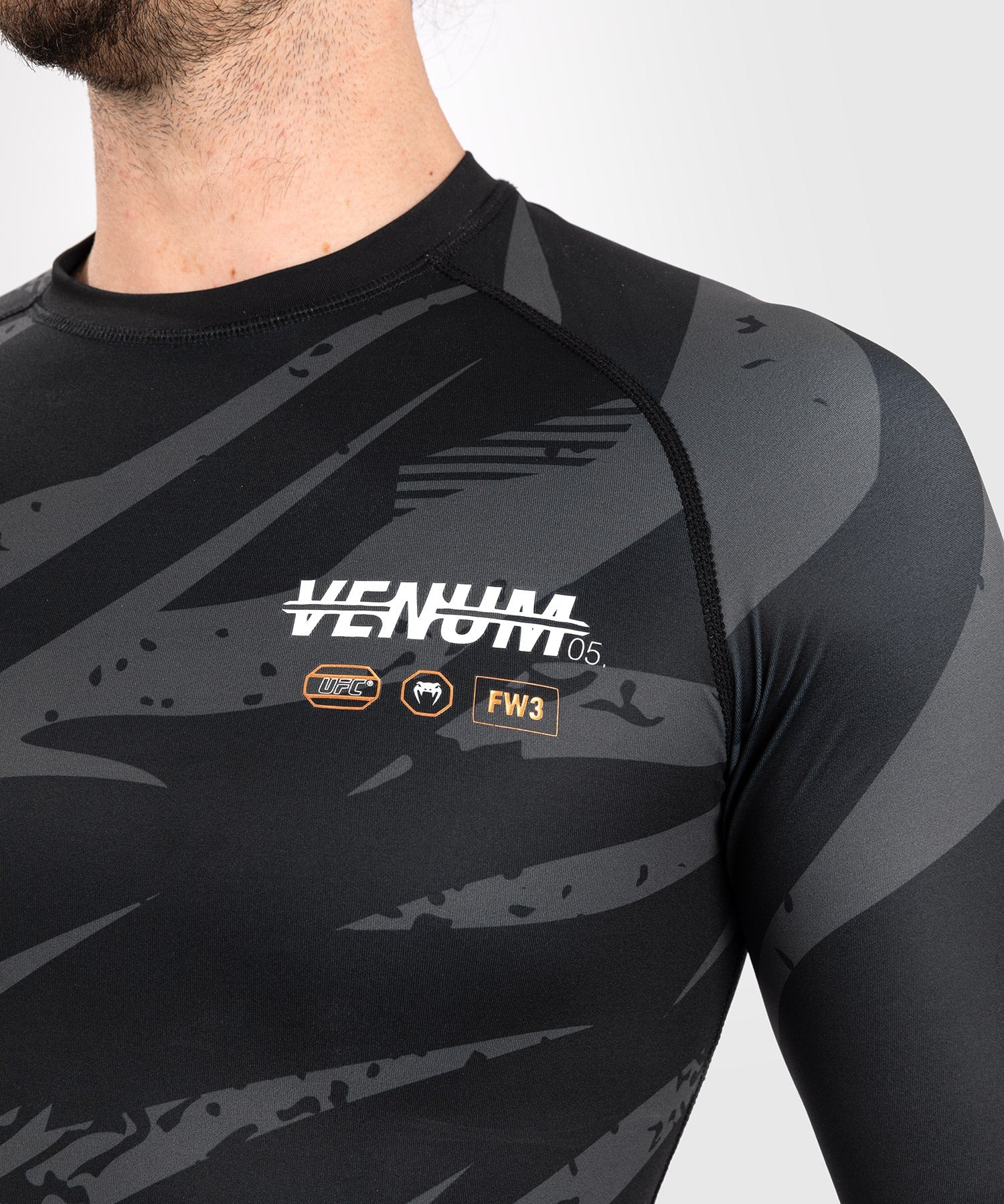 UFC Fusion By Fight Week Men’s Performance Long Sleeve Rashguard Oceanic Blue