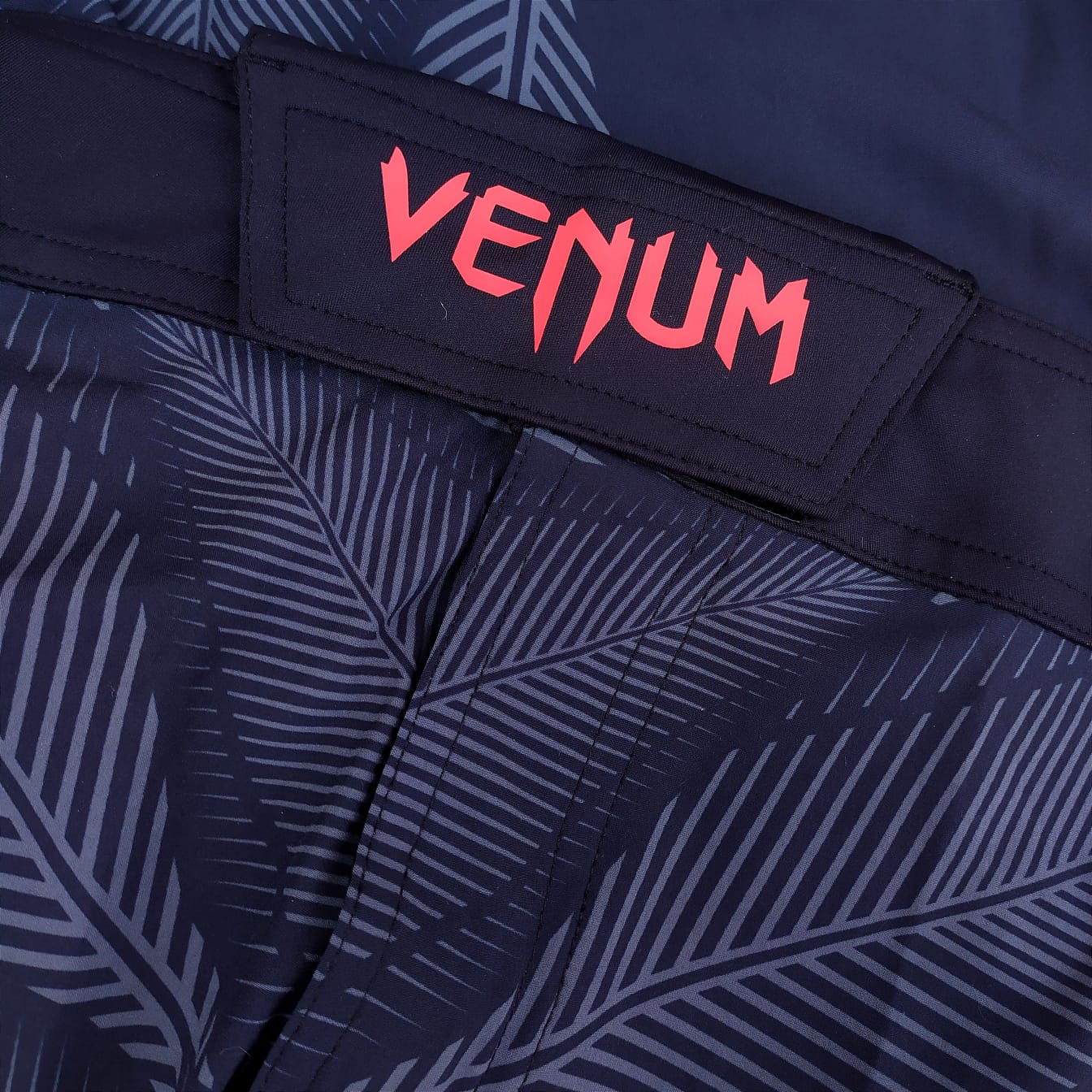 venum spodenki sportowe